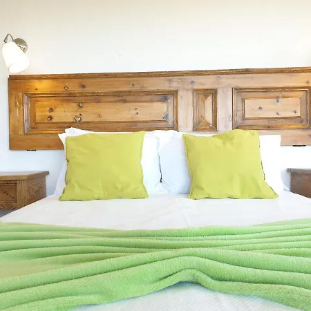 Algarve Beachfront Apartment Alvor